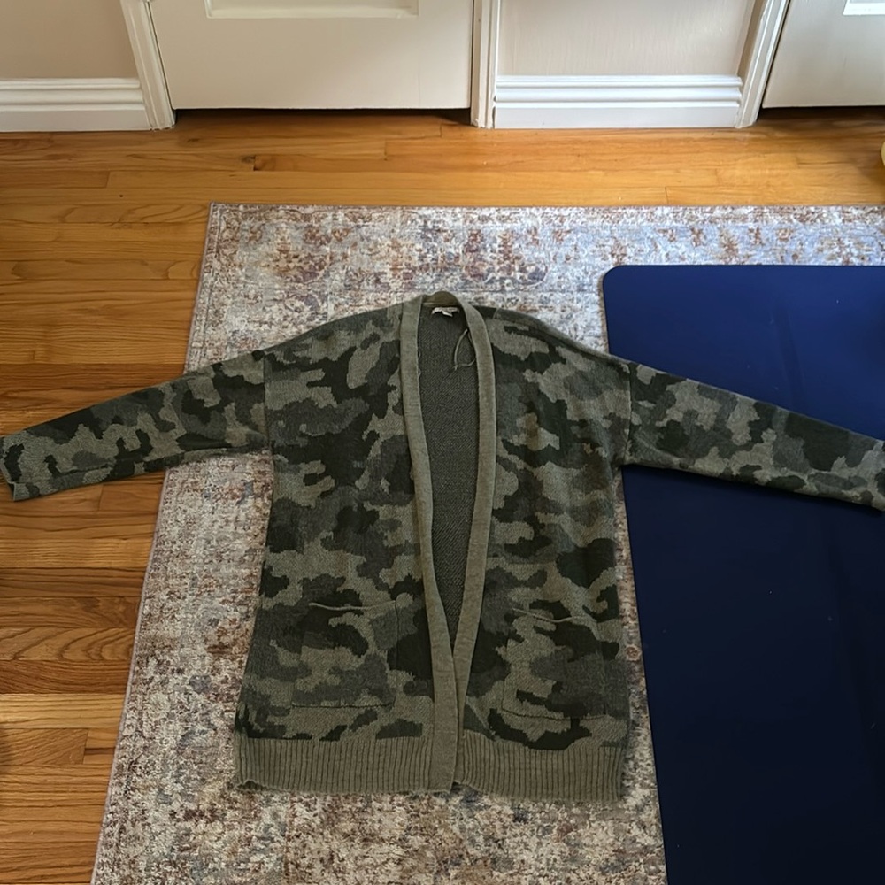 American Eagle Outfitters Camouflage Cardigan